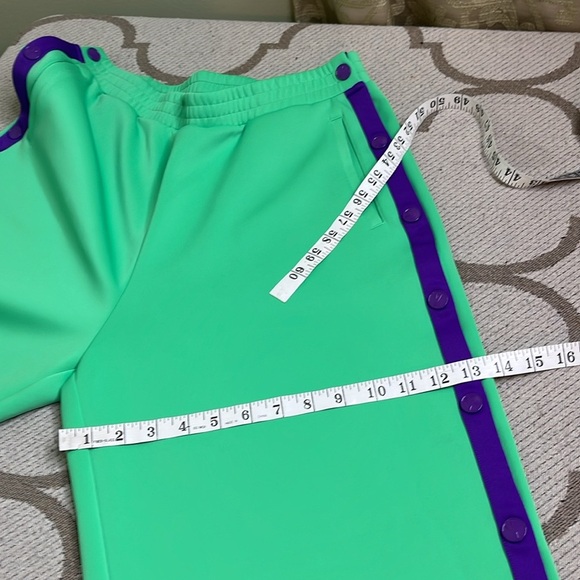 YITTY Green snap button with Elastic Waistband tack pants - Picture 9 of 16